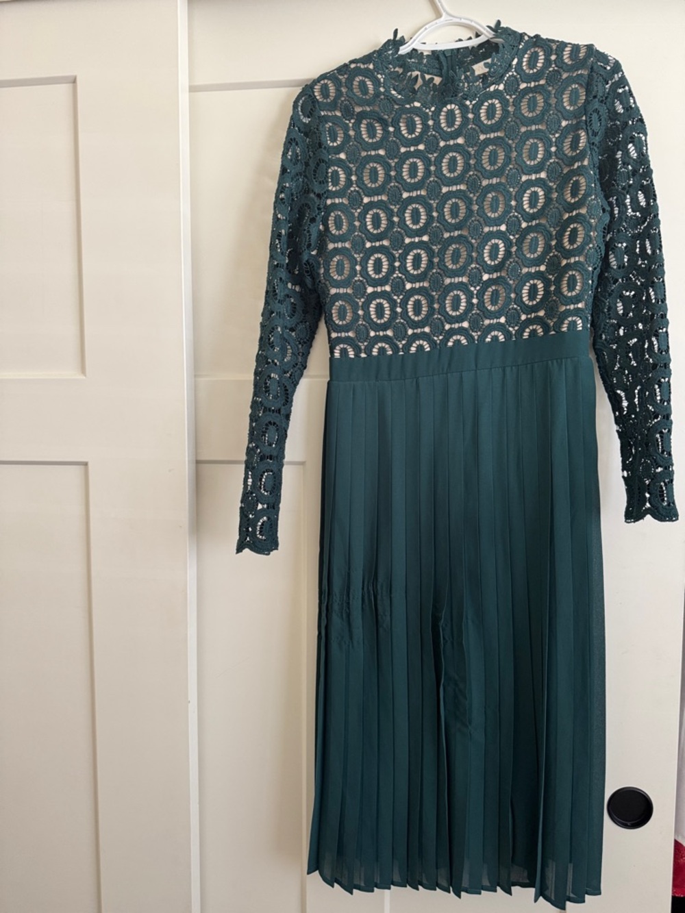 Ivy City Co Teal Lace Long Sleeve Pleated Midi Dress